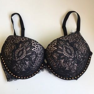 Victoria’s Secret Bombshell Plunge Bra 34D